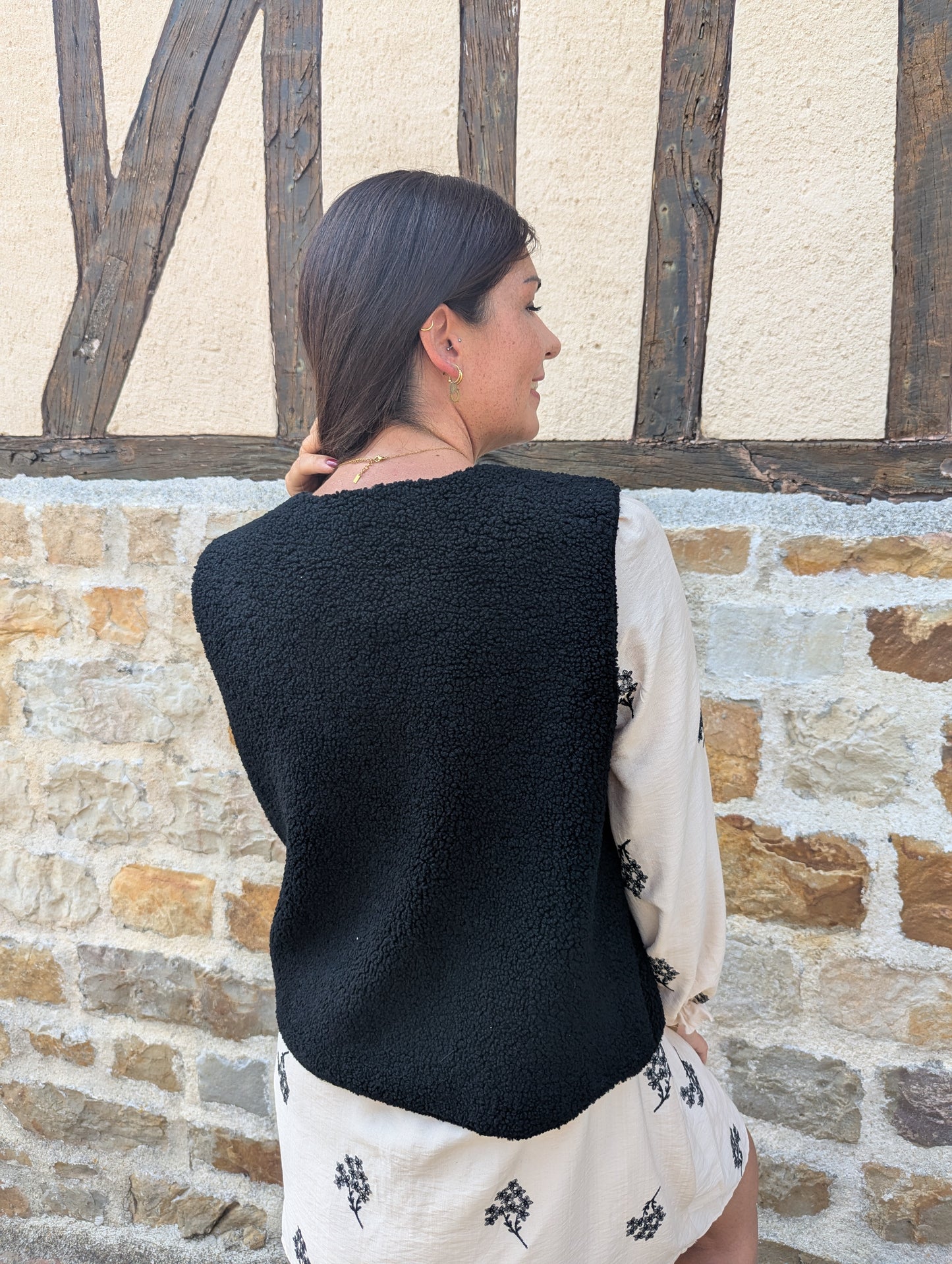 Gilet moumoute noir femme sans manches