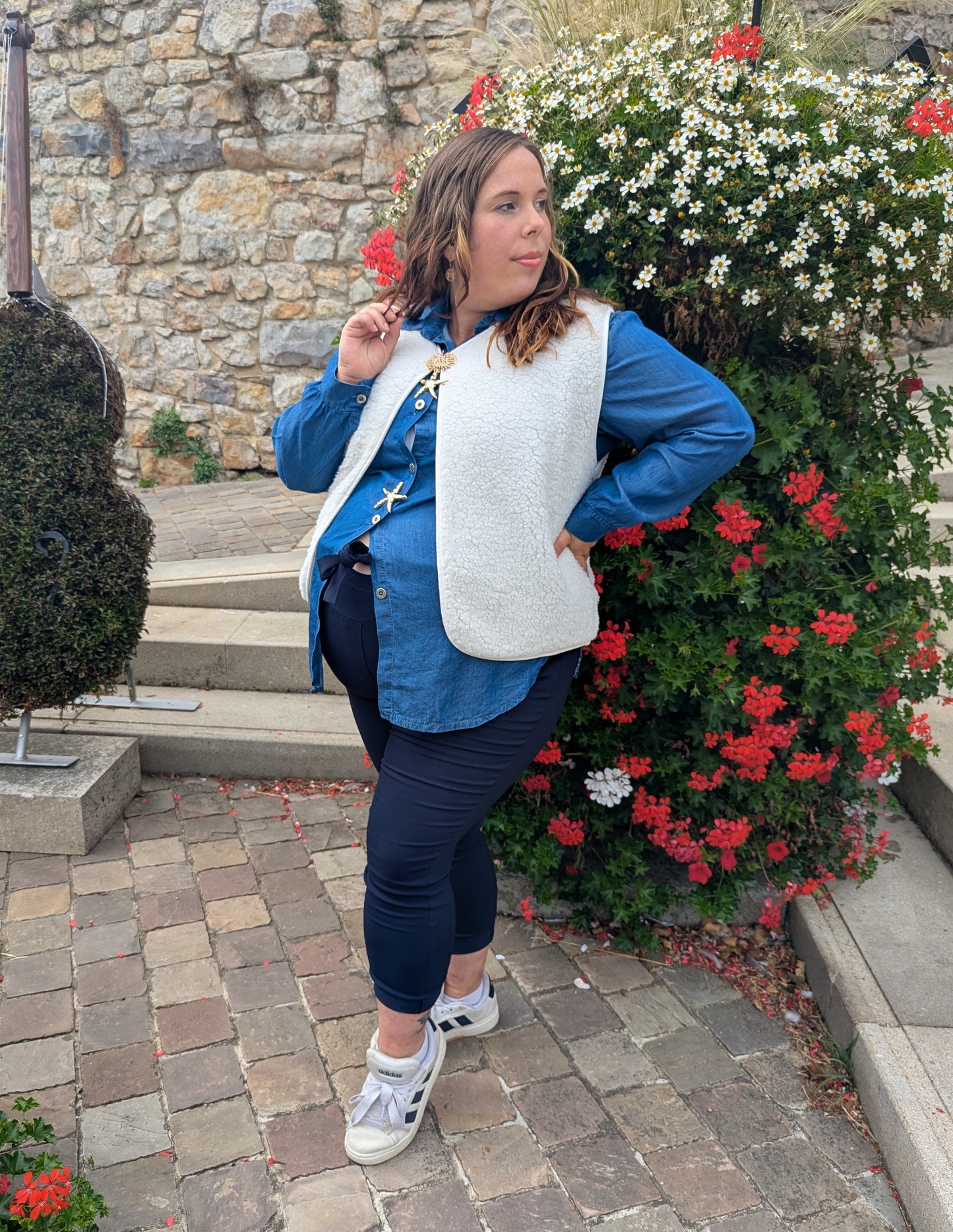 Gilet sans manche moumoute bouclette blanc écru