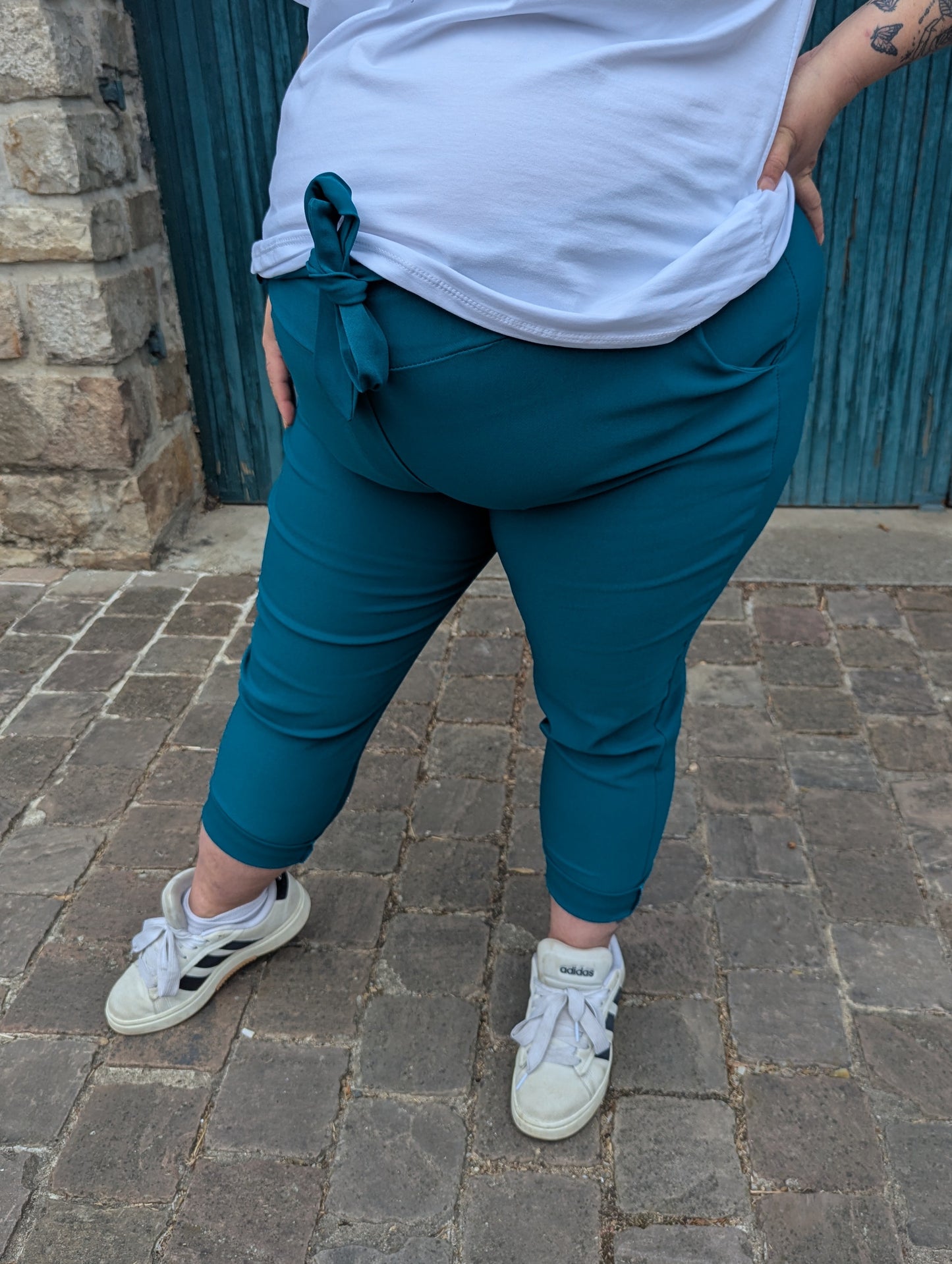 Pantalon chino paperbag bleu canard grande taille curvy