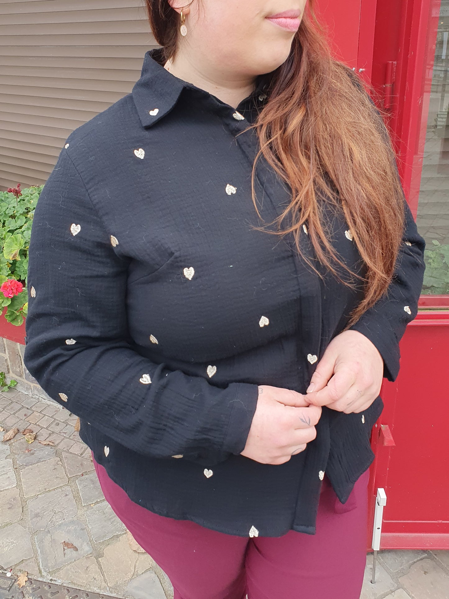 Chemise gaze de coton noir coeurs dorés grande taille femme
