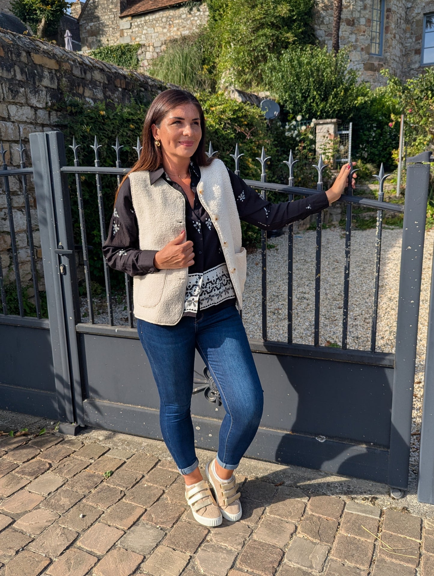 Gilet moumoute blanc écru sans manches femme