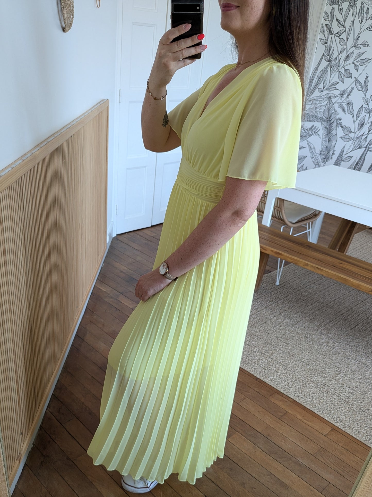 Robe longue cérémonie jaune pale plissée manches courtes