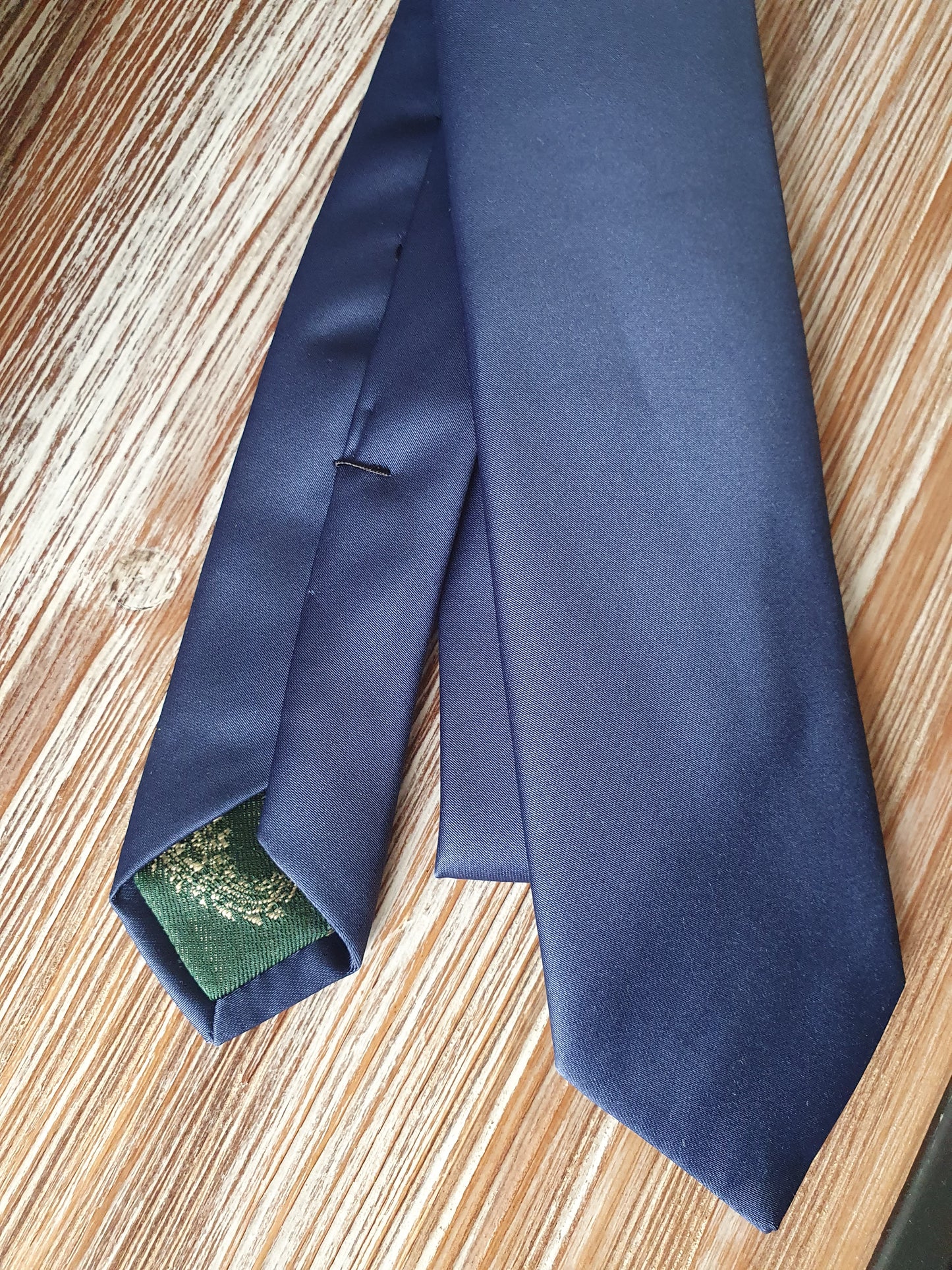 Cravate bleu marine pour homme trèc chic