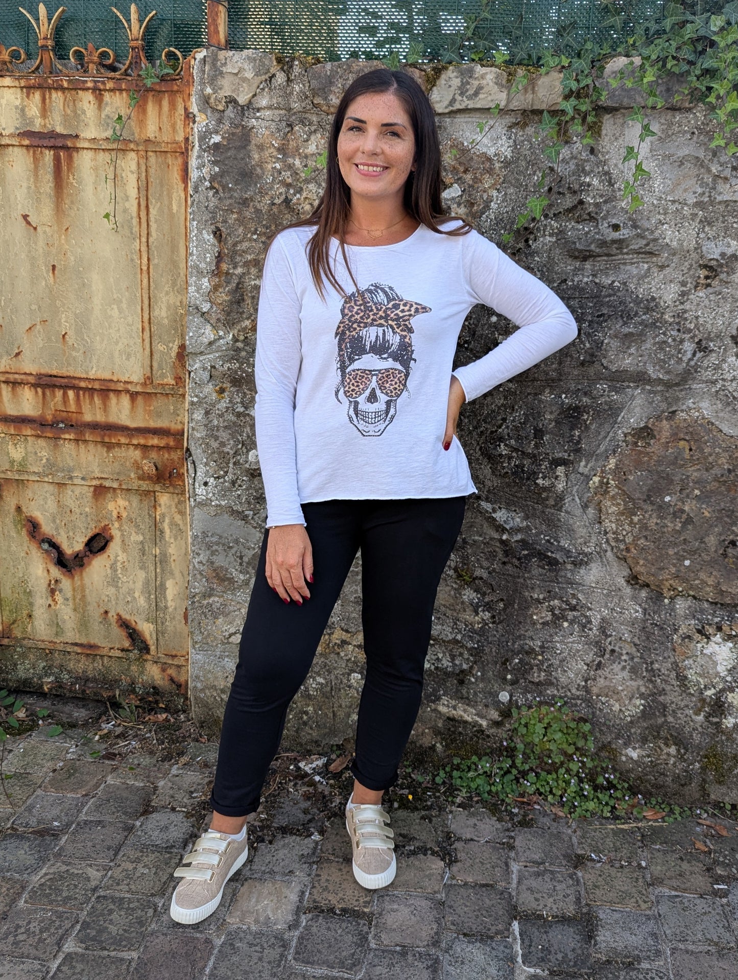 T-shirt manches longues tête de mort léopard strass