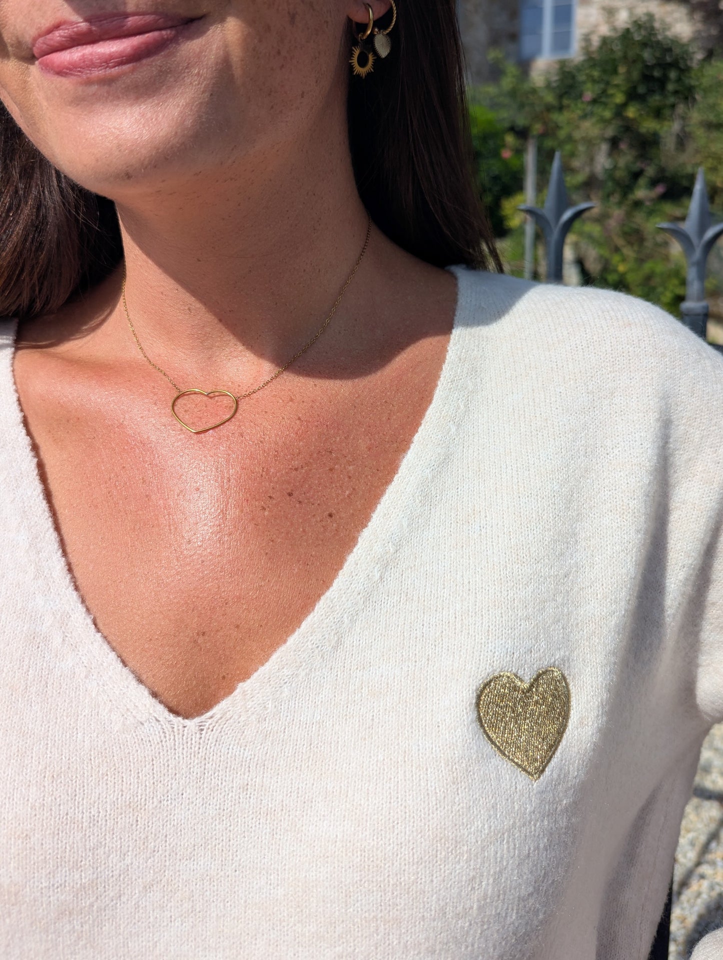 Pull oversize beige rosé avec petit coeur doré