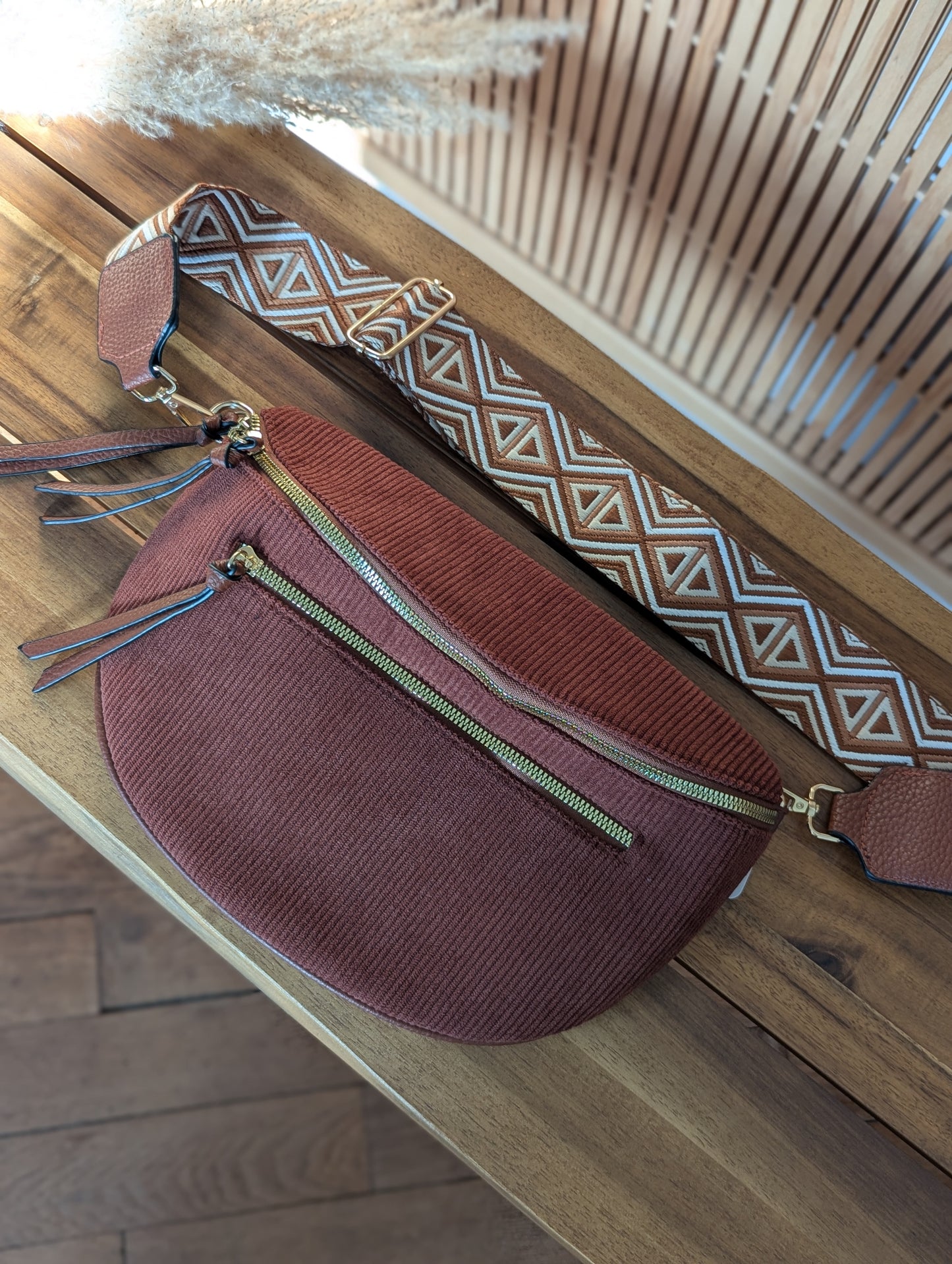 Banane sac marron bandoulière réglable pour femme