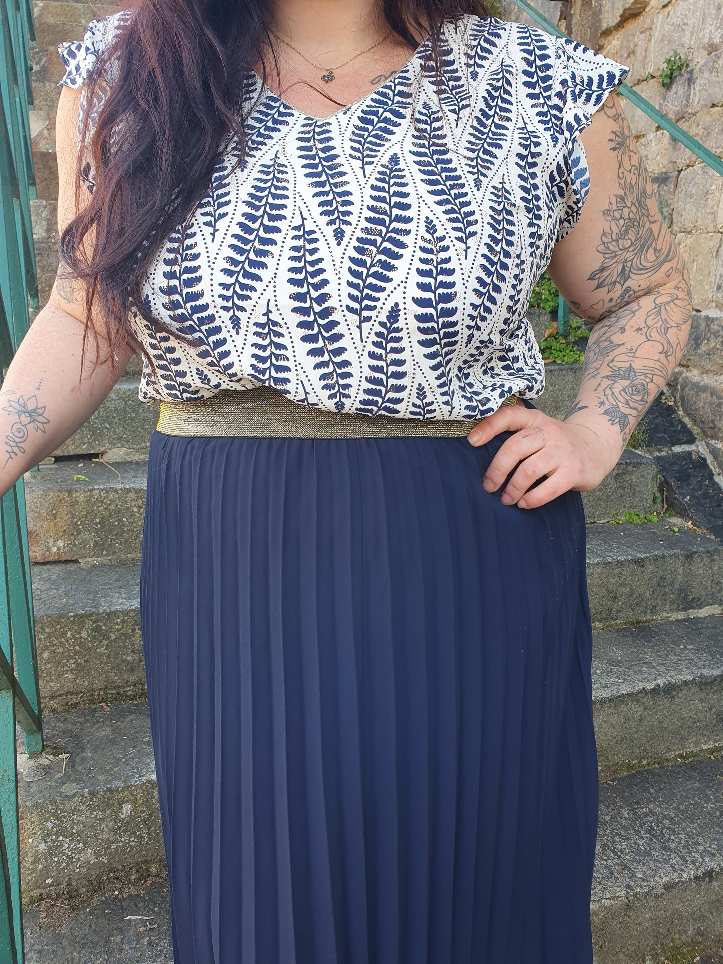 Jupe longue plissée bleu marine grande taille collection curvy