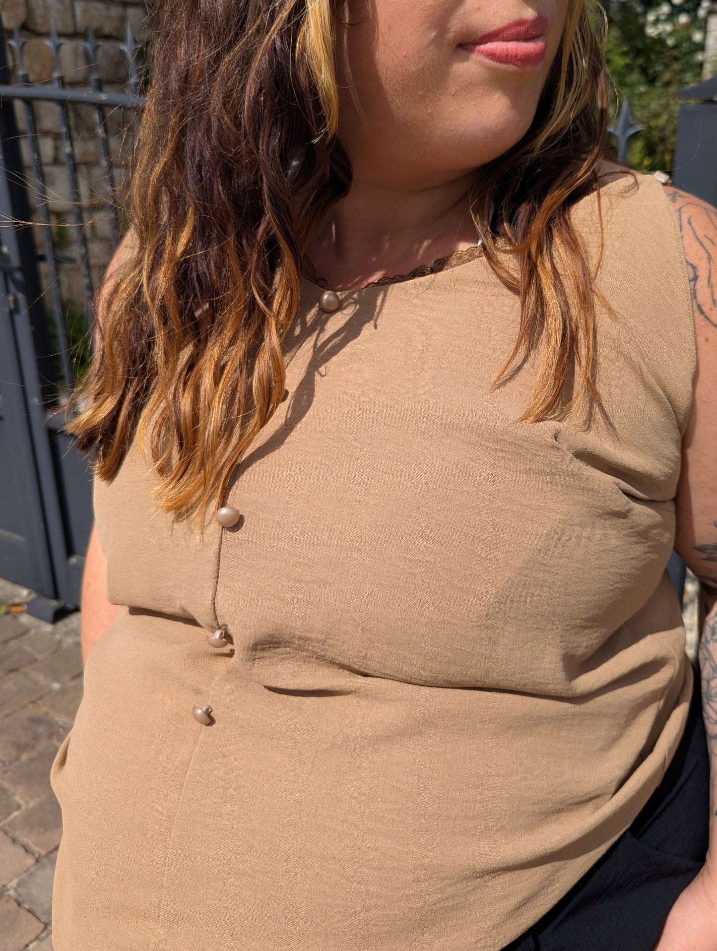 Top débardeur camel fluide femme grande taille