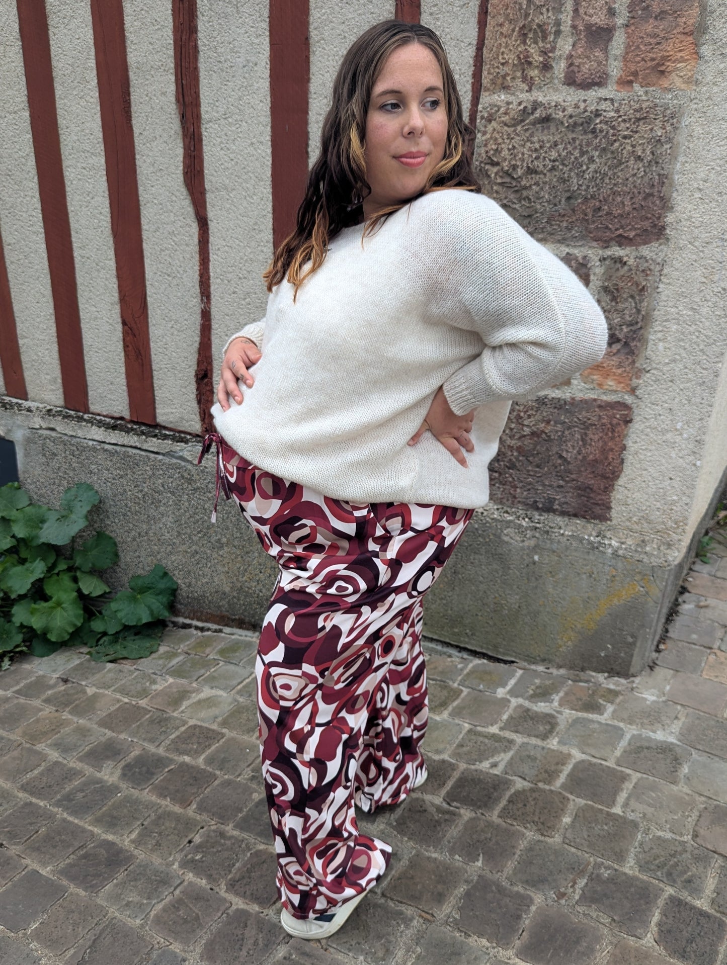 Pull beige avec étoile devant oversize grande taille