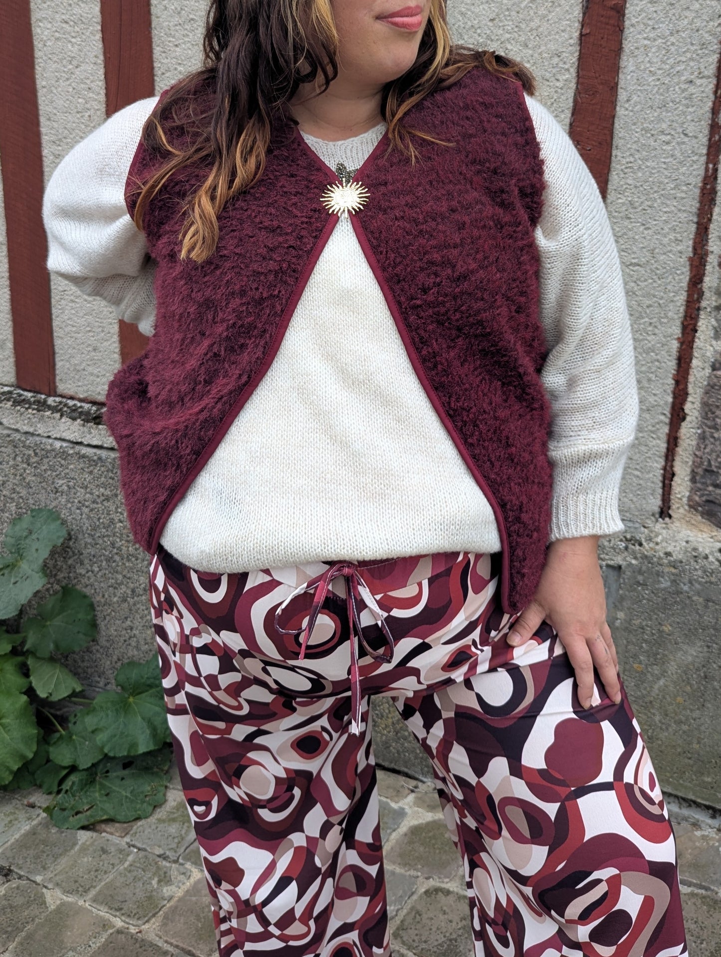 Gilet moumoute sans manche bordeaux effet poil