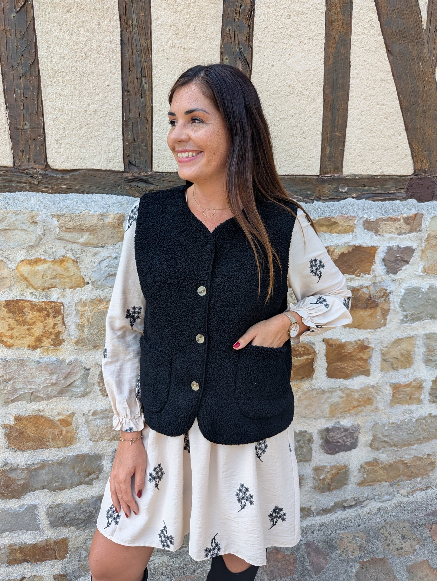 Gilet moumoute noir femme sans manches
