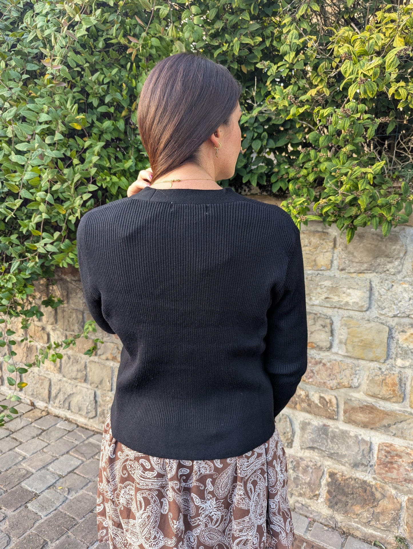 Gilet noir femme avec 3 boutons devant col en V