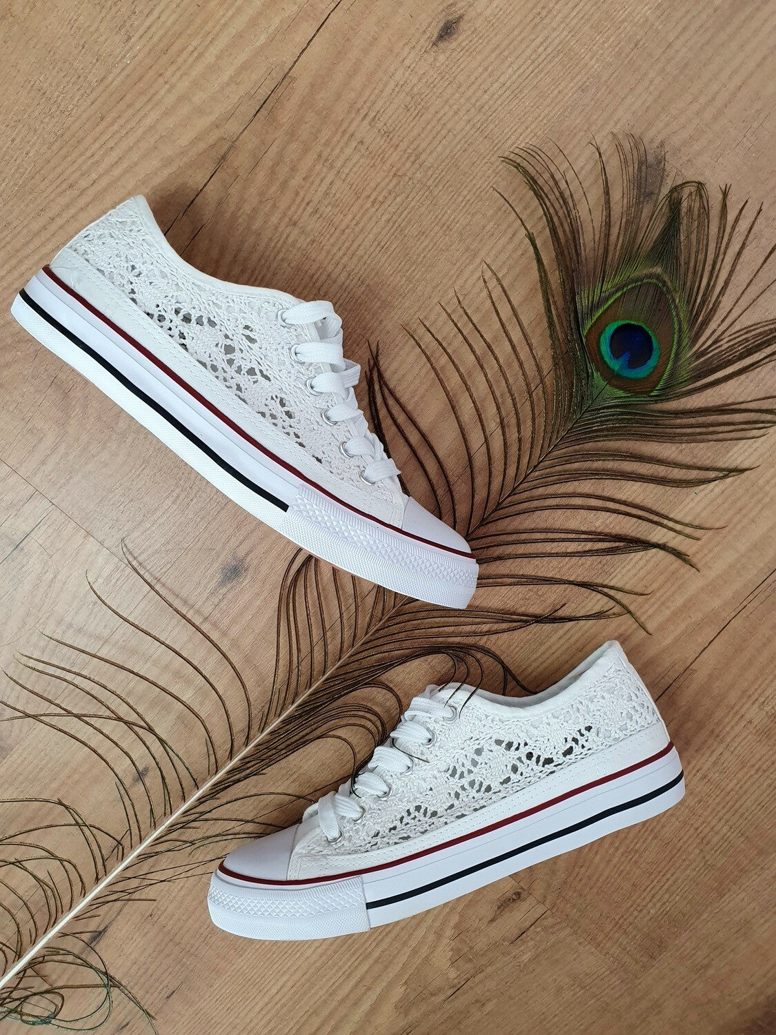 Baskets basses blanches DENTELLE – Maëlia Style