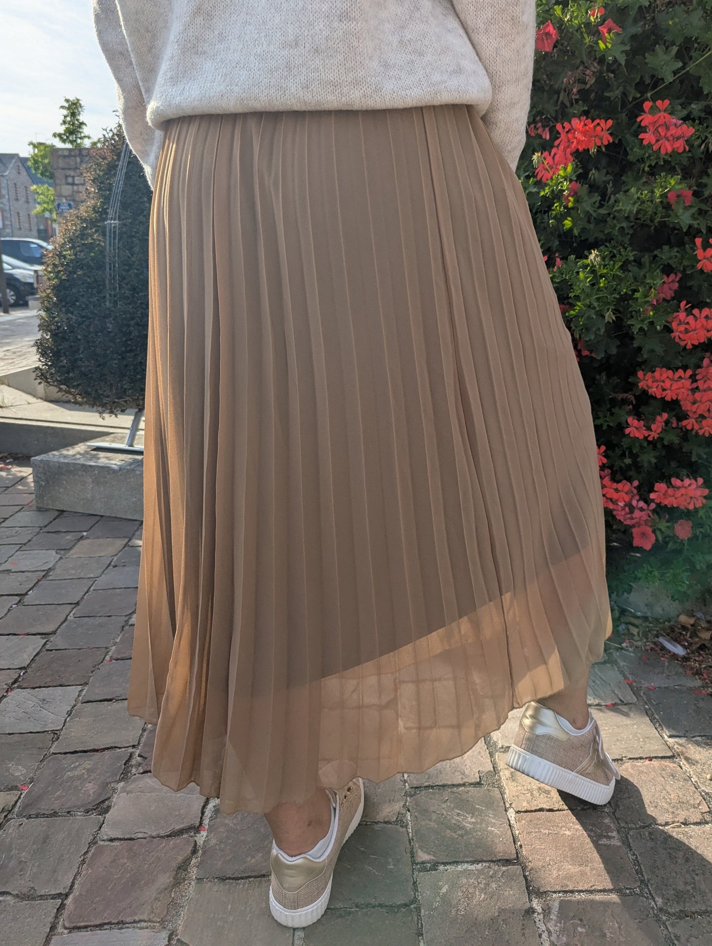 Jupe longue plissée marron camel pour femme