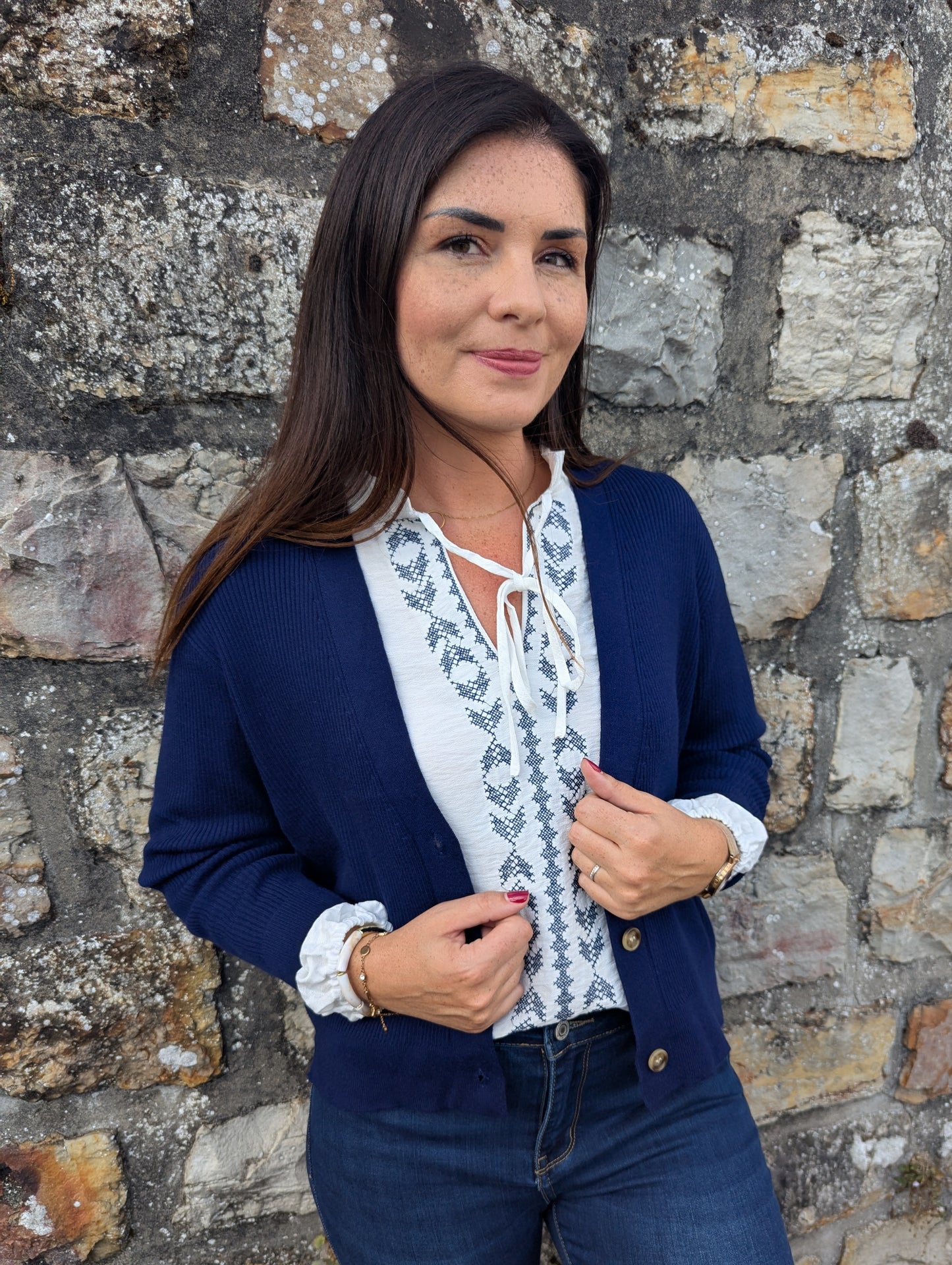Gilet bleu marine avec 3 boutons col en V