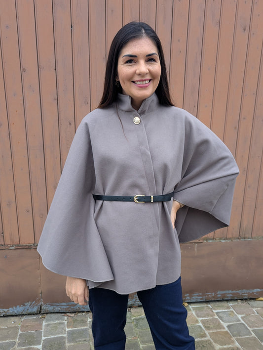 Cape poncho taupe avec ceinture fine mode femme