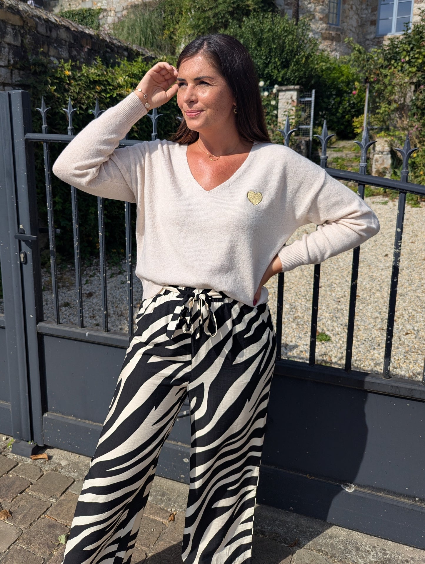 Pull oversize beige rosé avec petit coeur doré