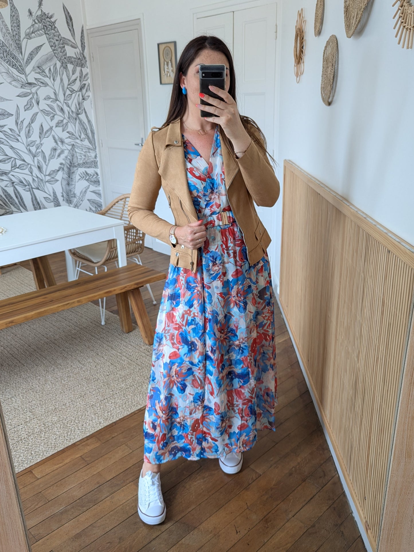 Robe longue fleurie bleu rose rouge avec ceinture et fente