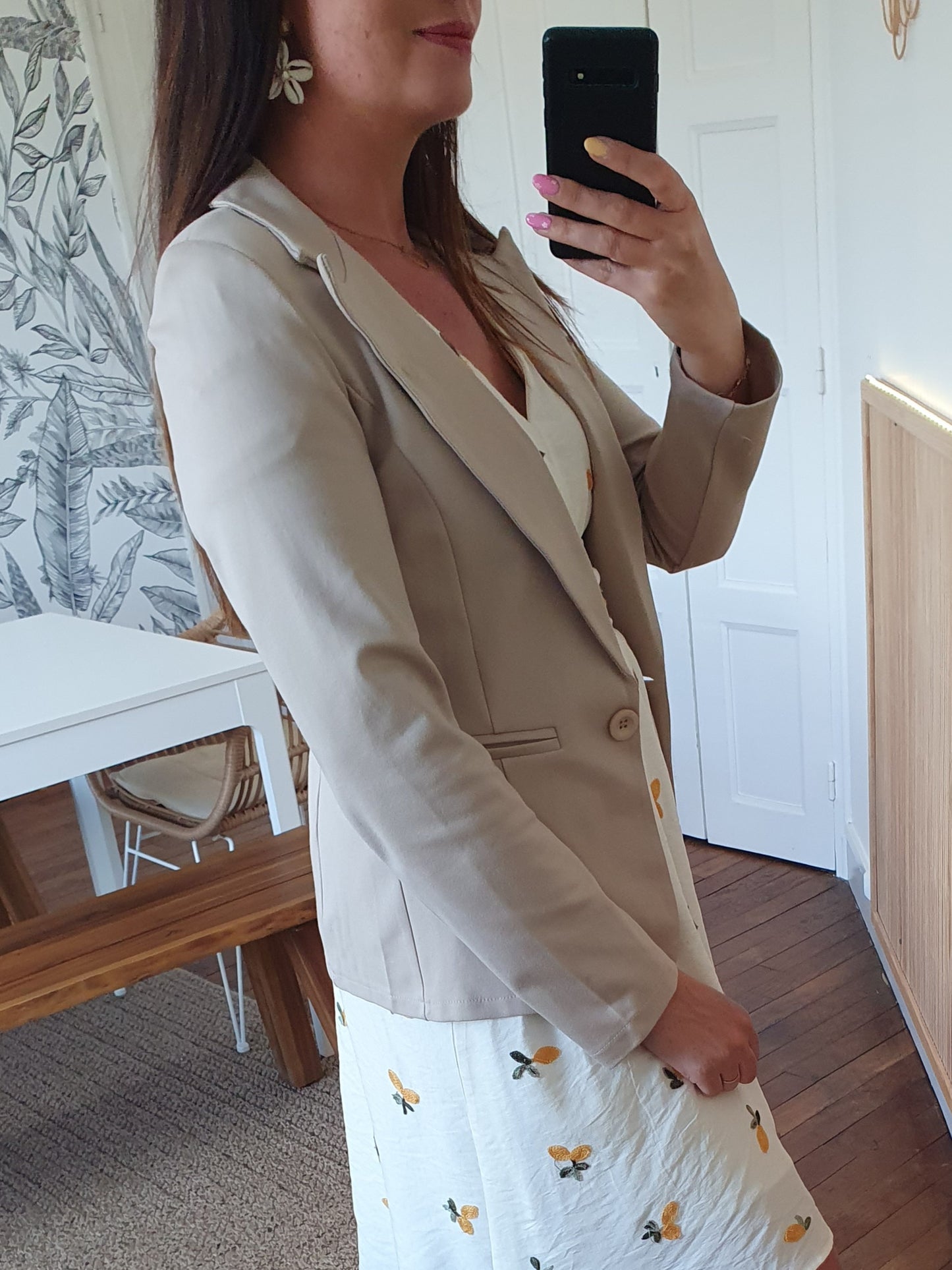 Blazer uni beige avec coeur doré veste de tailleur cintrée