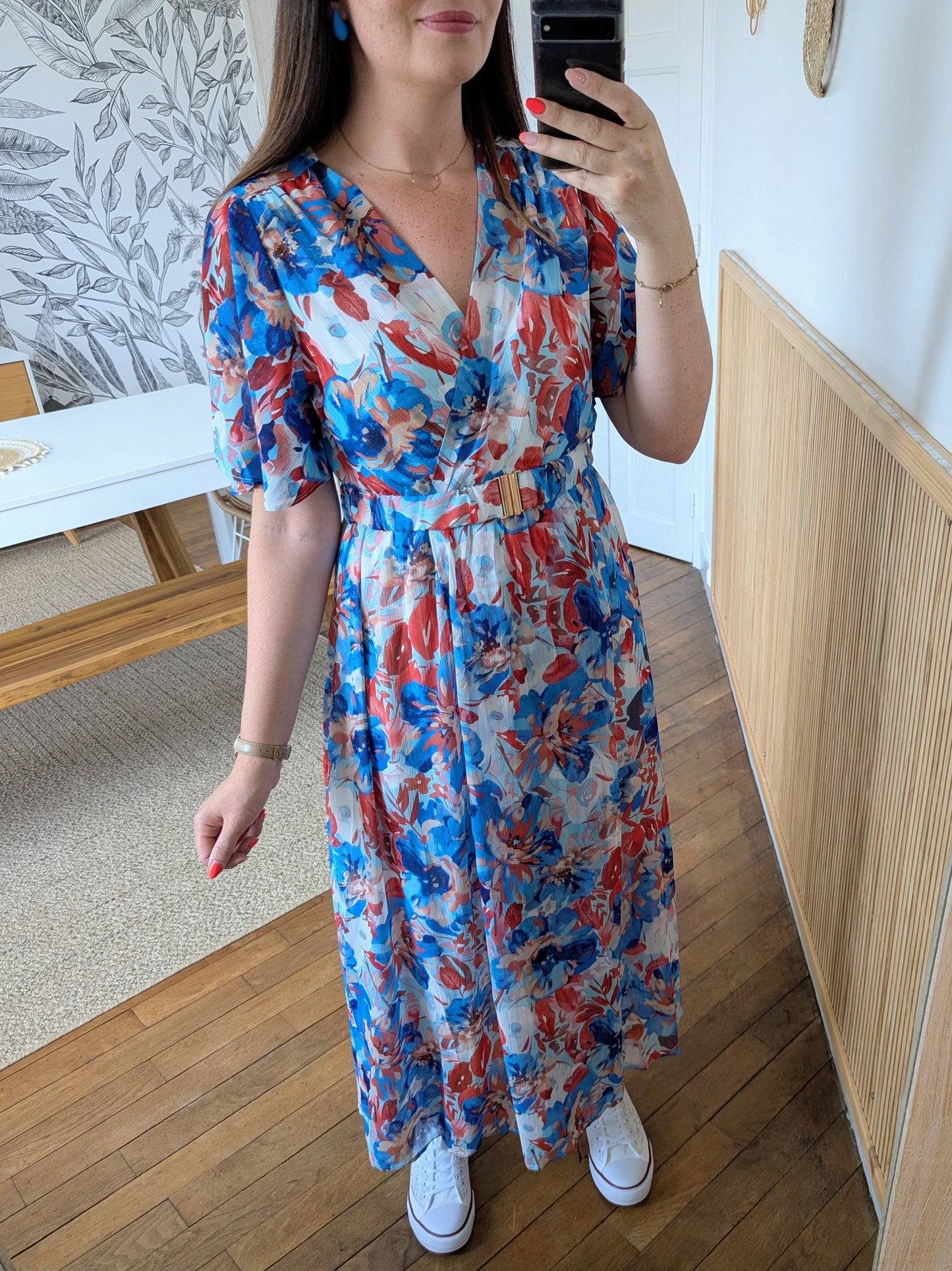 Robe longue fleurie bleu rose rouge avec ceinture et fente