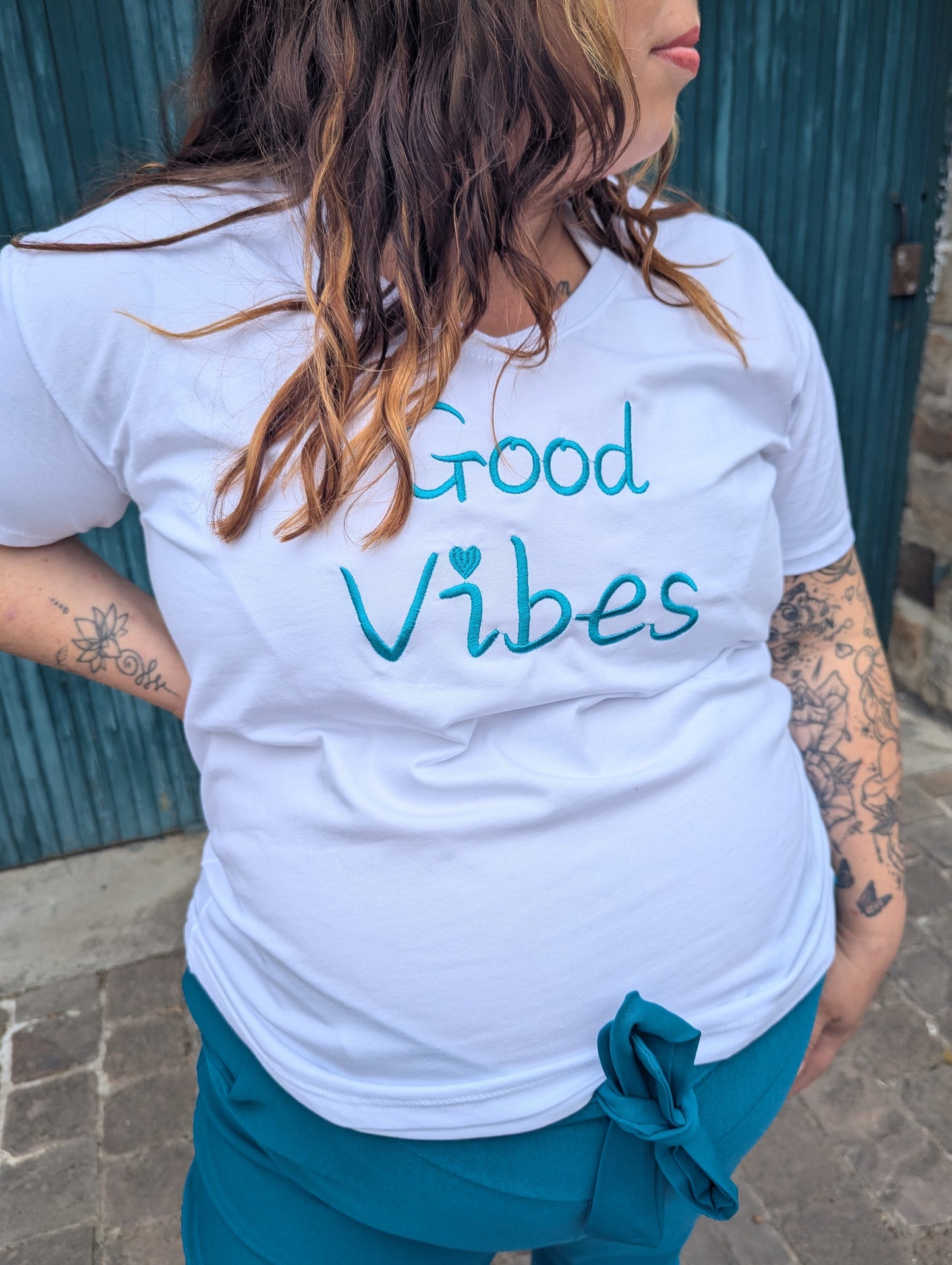 T-shirt good vibes blanc bleu canard grande taille