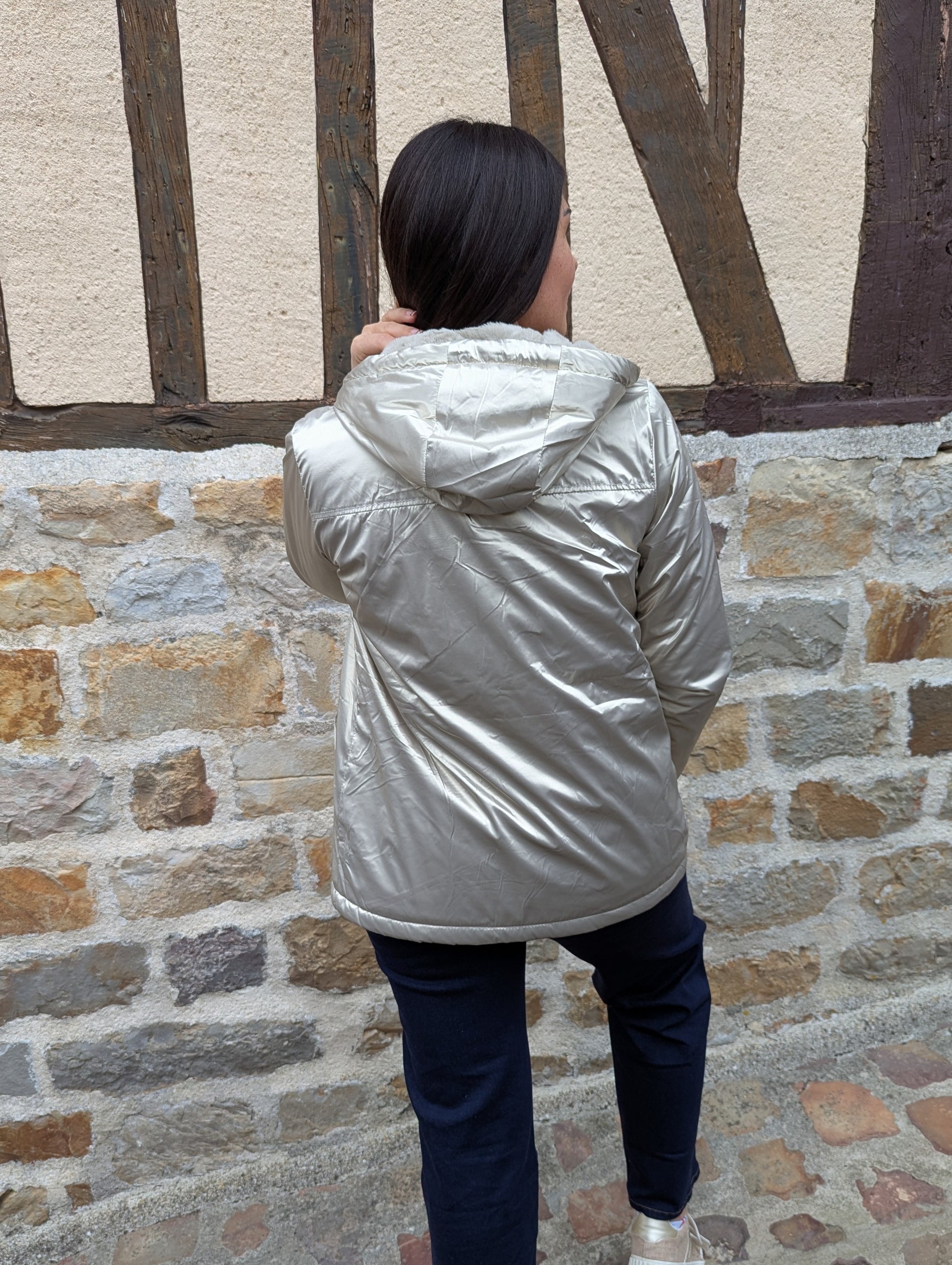 Parka fourrée doré et beige imperméable avec capuche