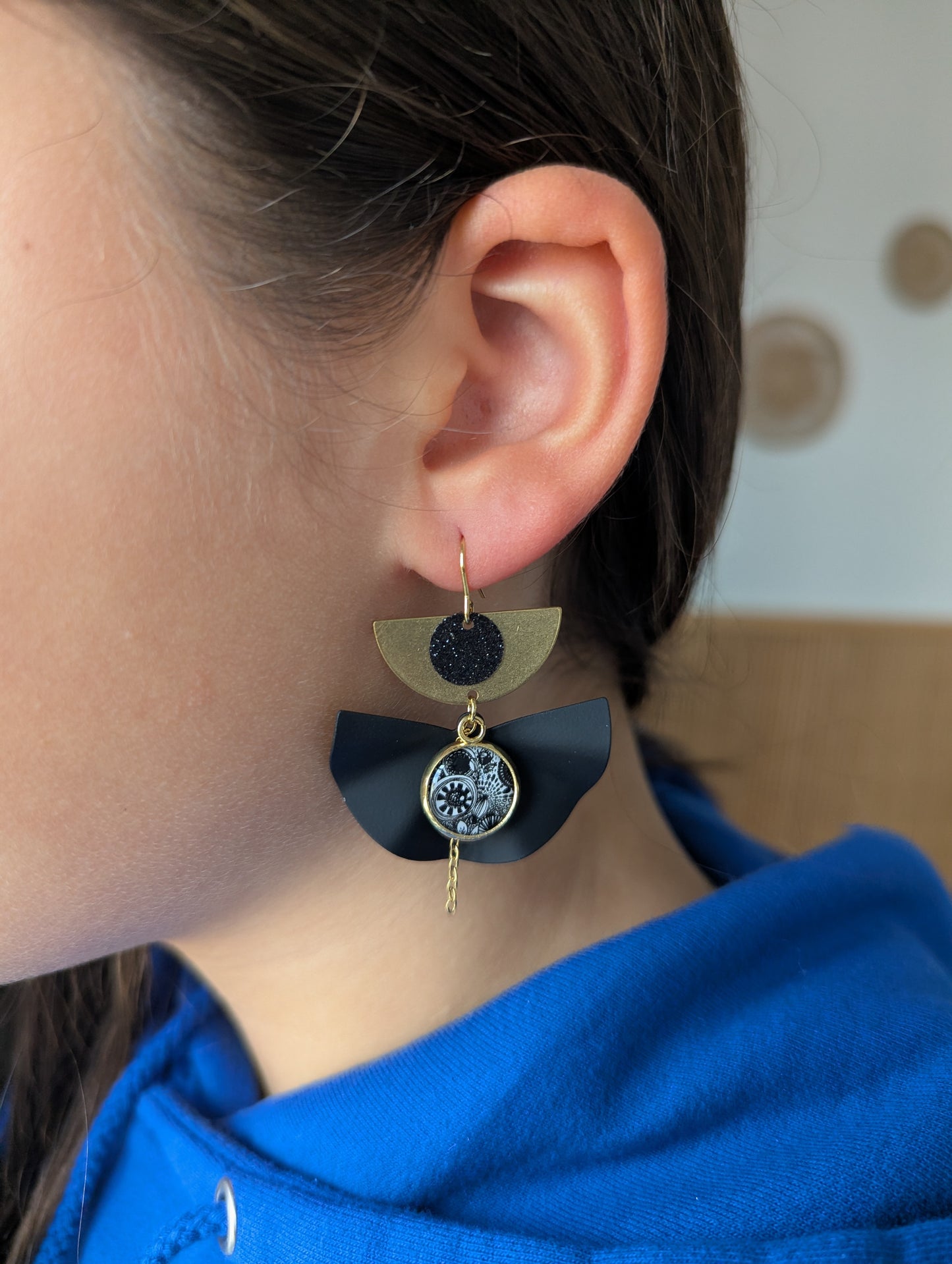 Boucles d'oreilles Akoya botanica doré paillettes