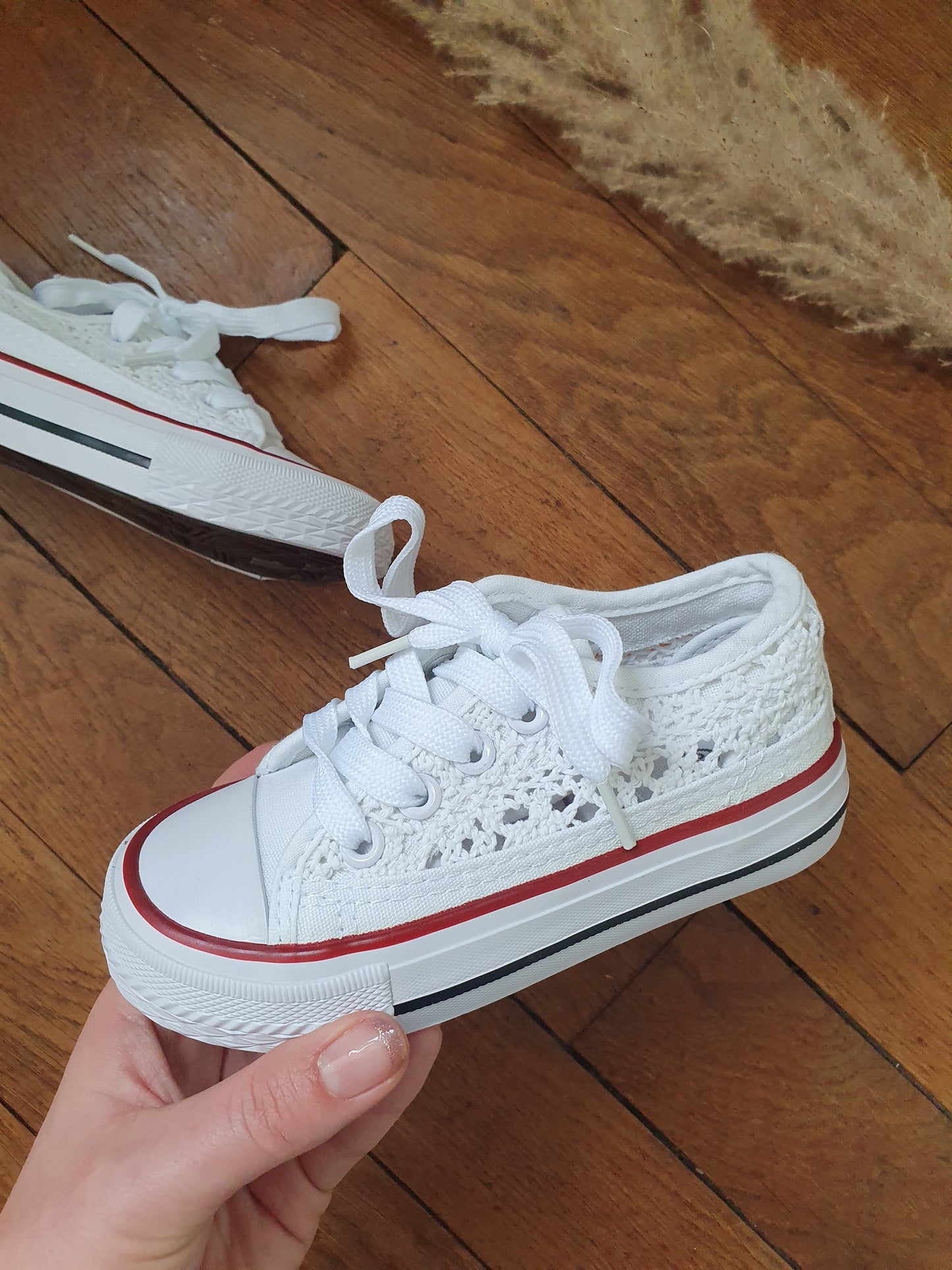Baskets basses blanches dentelle fille - Chaussures enfant