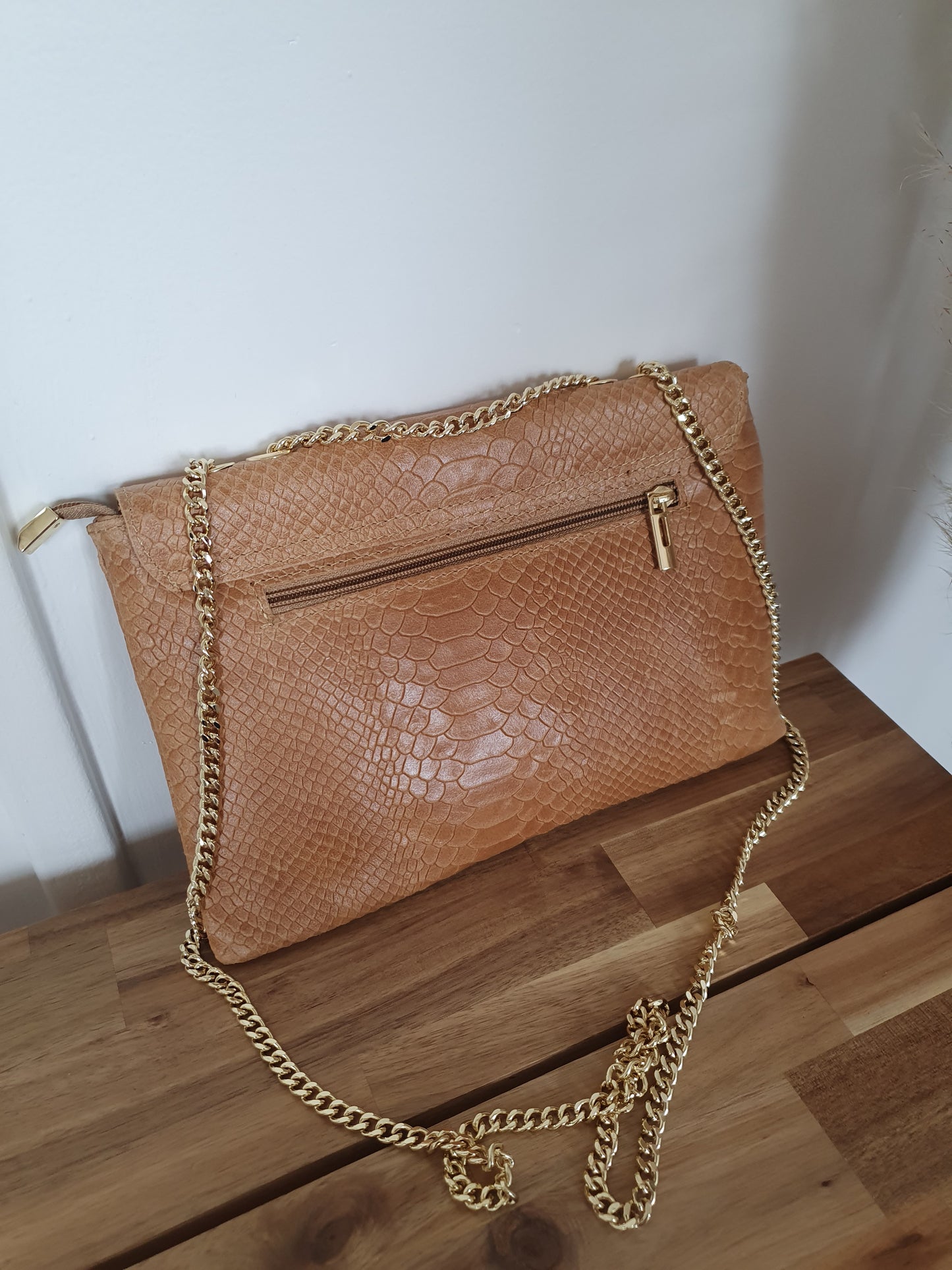 Sac en cuir italien effet croco couleur beige abeille dorée