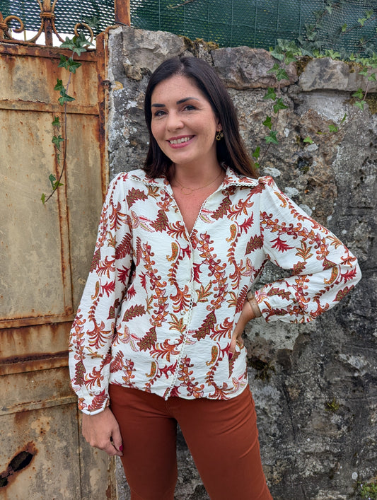 Chemise femme motif feuilles automne écru terracotta