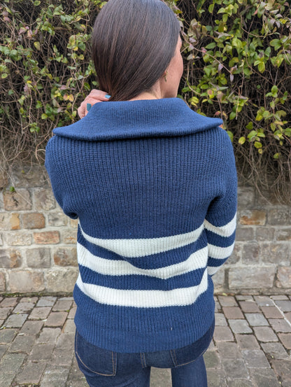 Pull rayé col camionneur bleu marine et blanc femme