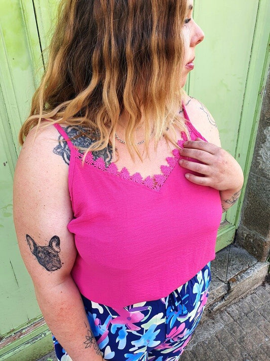 Top débardeur à bretelles fushia dentelle grande taille