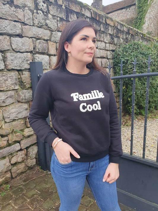 Sweat famille cool pour femme noir blanc écriture moumoute