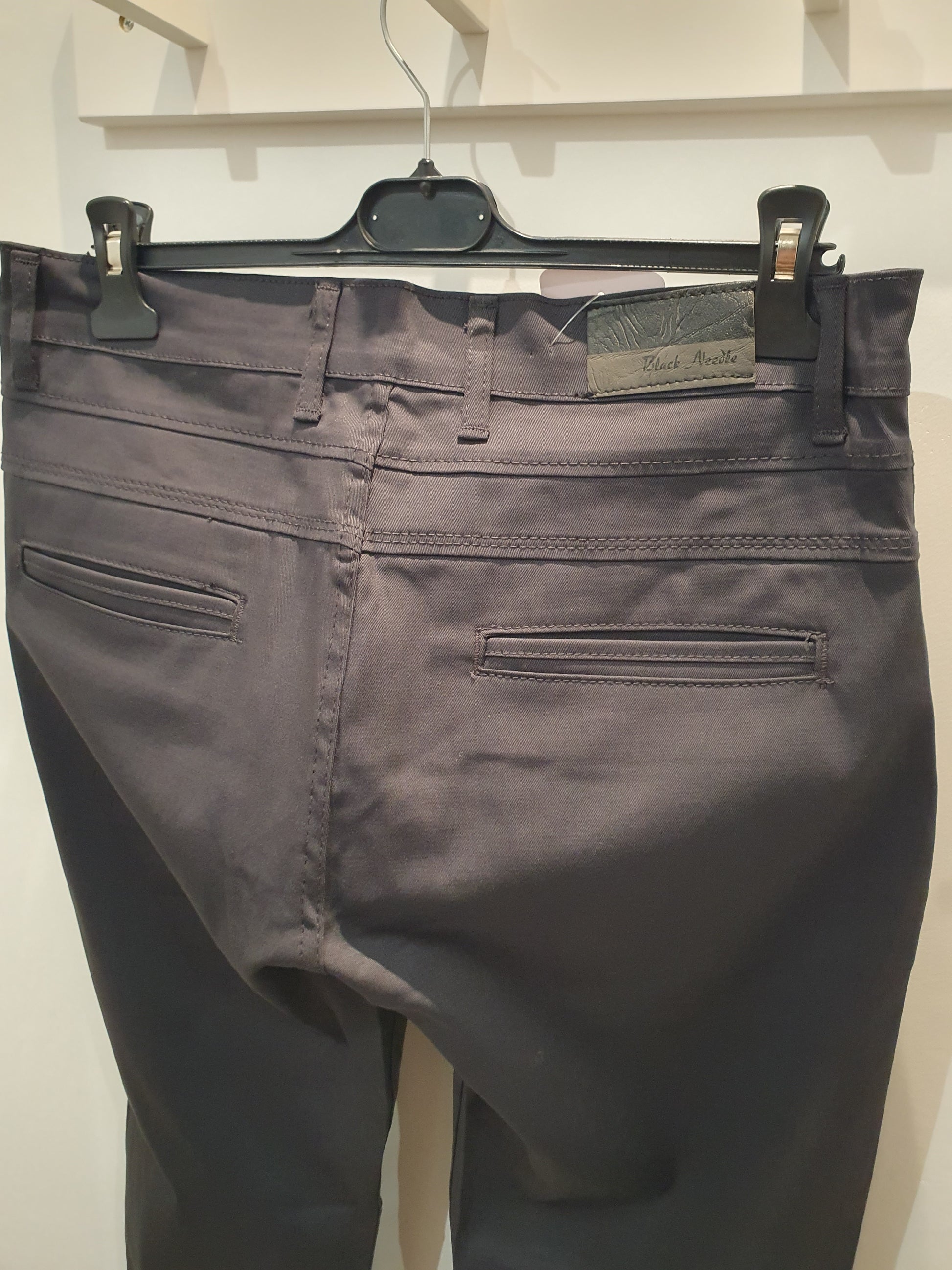 Pantalon chino homme gris anthracite classique chic