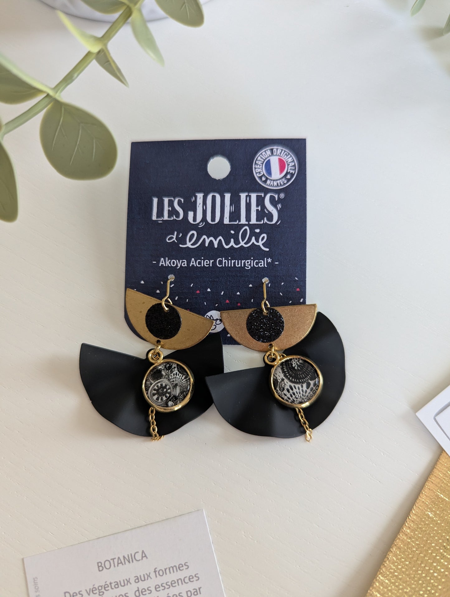 Boucles d'oreilles Akoya botanica doré paillettes