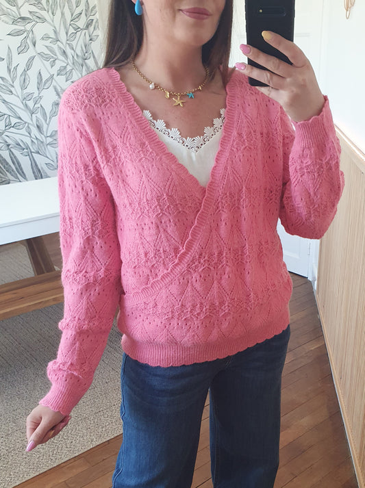 Gilet reversible rose vif forme cache-cœur mailles ajourées