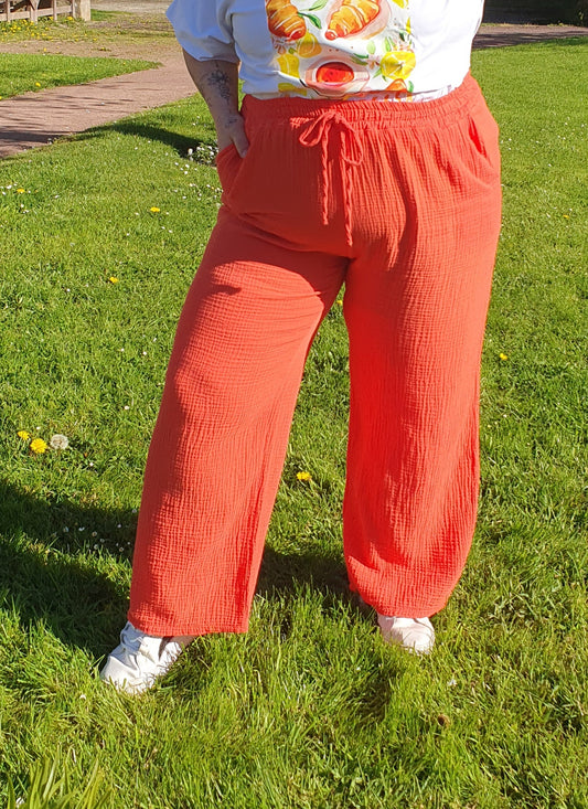 Pantalon gaze de coton couleur corail grande taille curvy