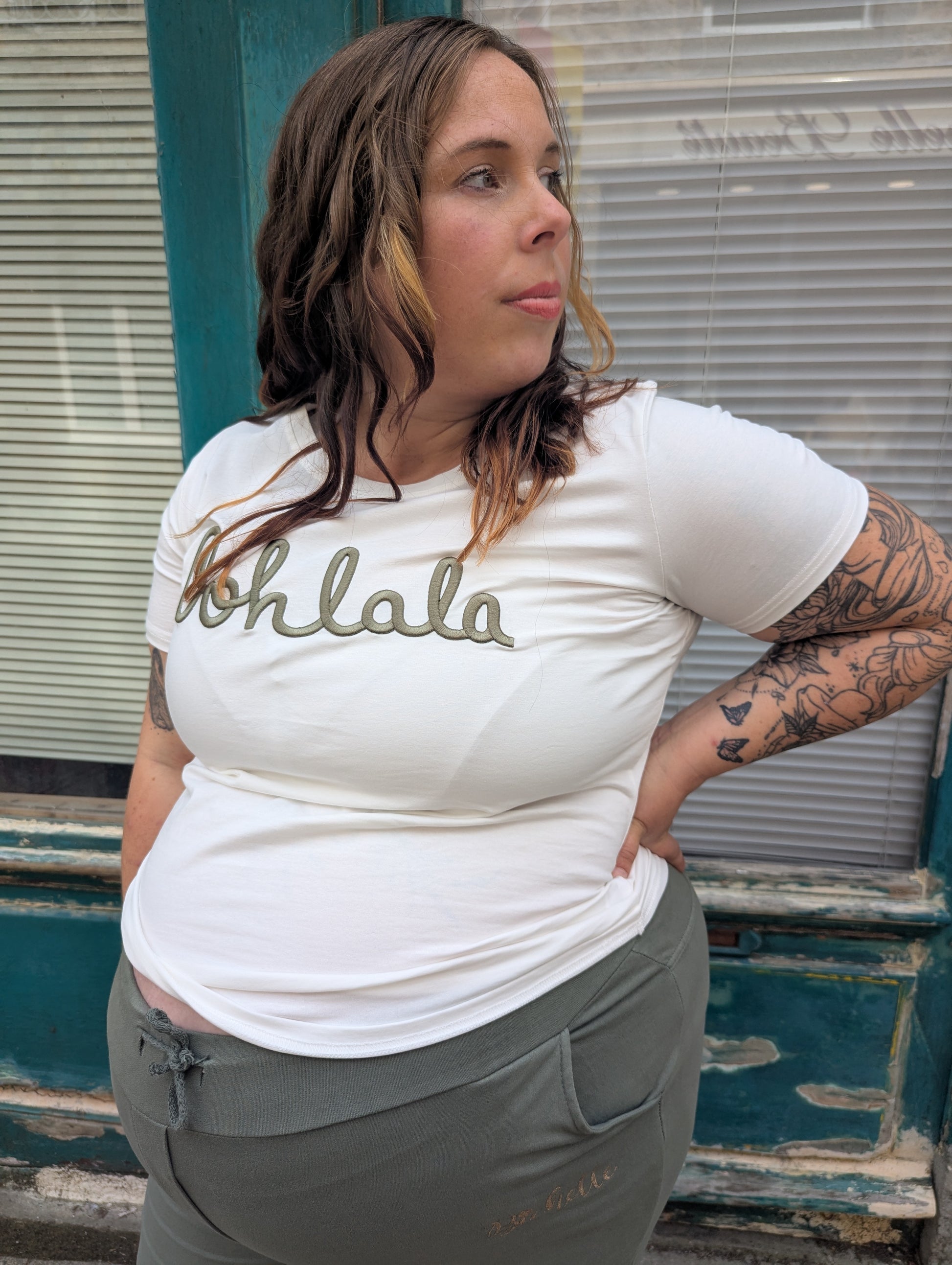 T-shirt OOHLALA blanc et kaki grande taille col rond