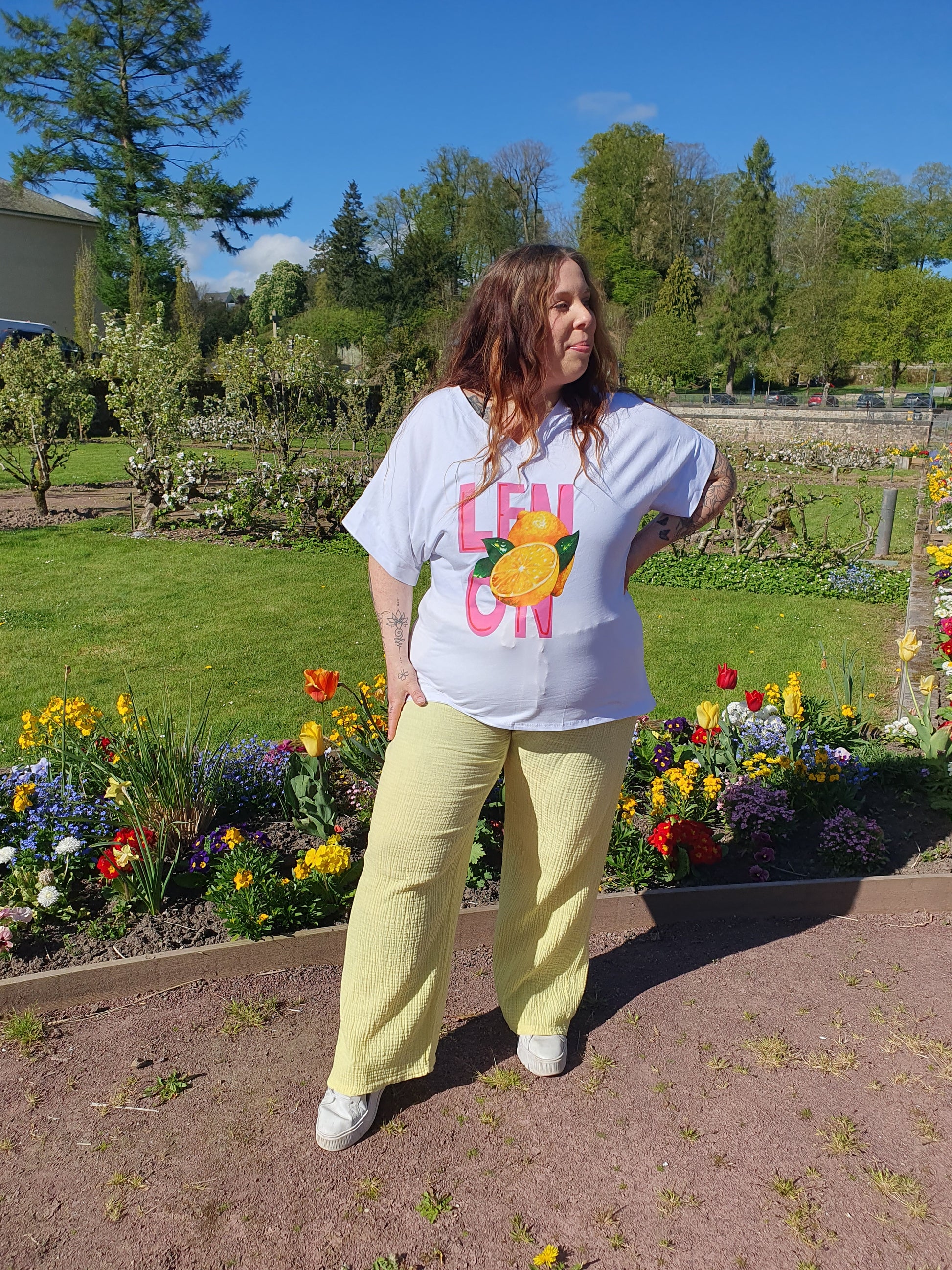 T-shirt lemon citrons blanc jaune rose grande taille curvy