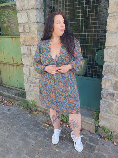 Robe manches longues vert et camel feuilles collection curvy