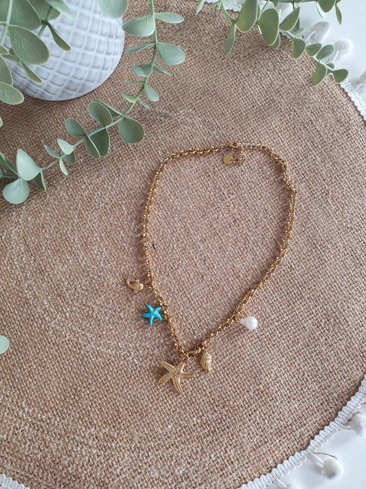 Collier doré avec breloques charms coquillage étoile de mer