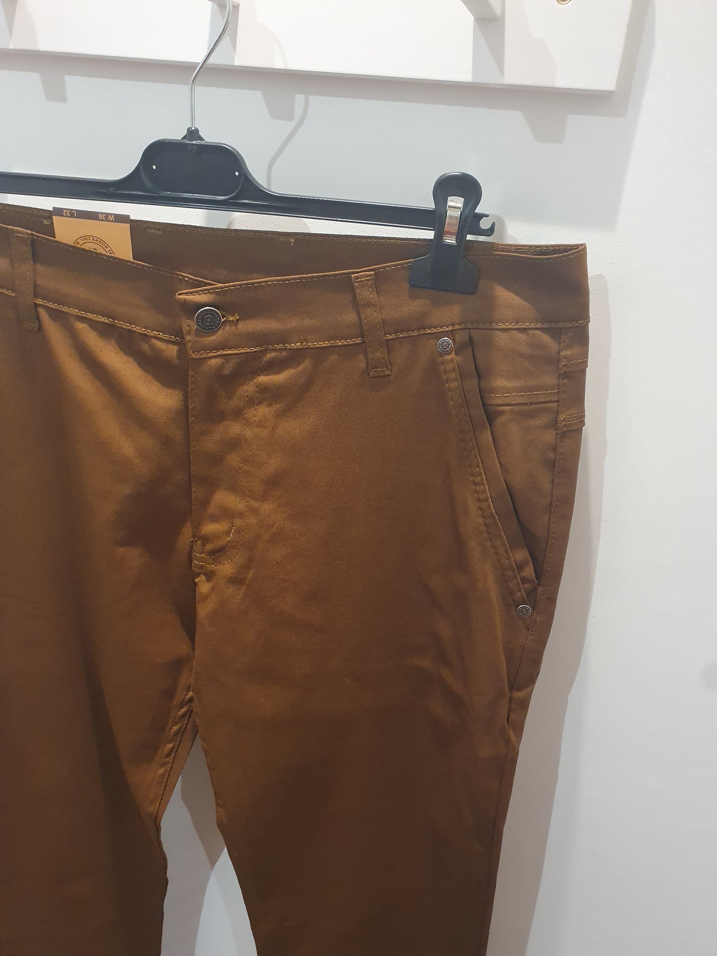 Pantalon CHINO (cognac)