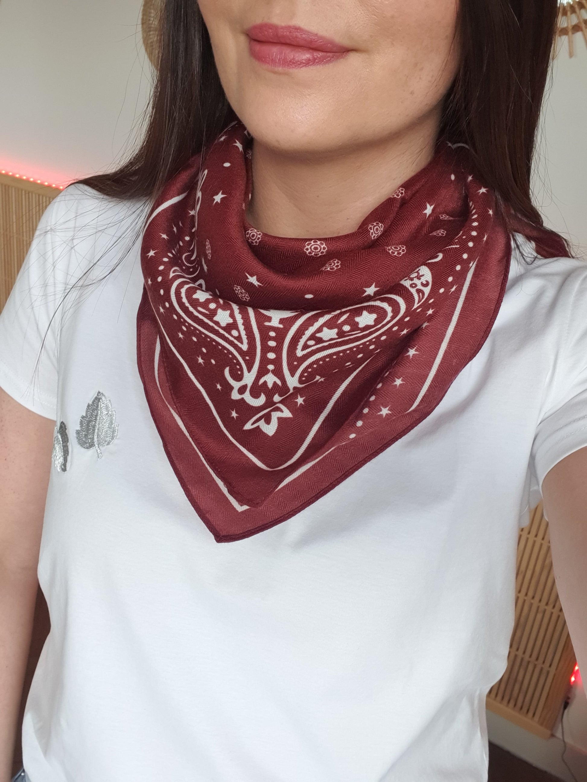 Foulard carré bordeaux viscose satiné bandanacachemire