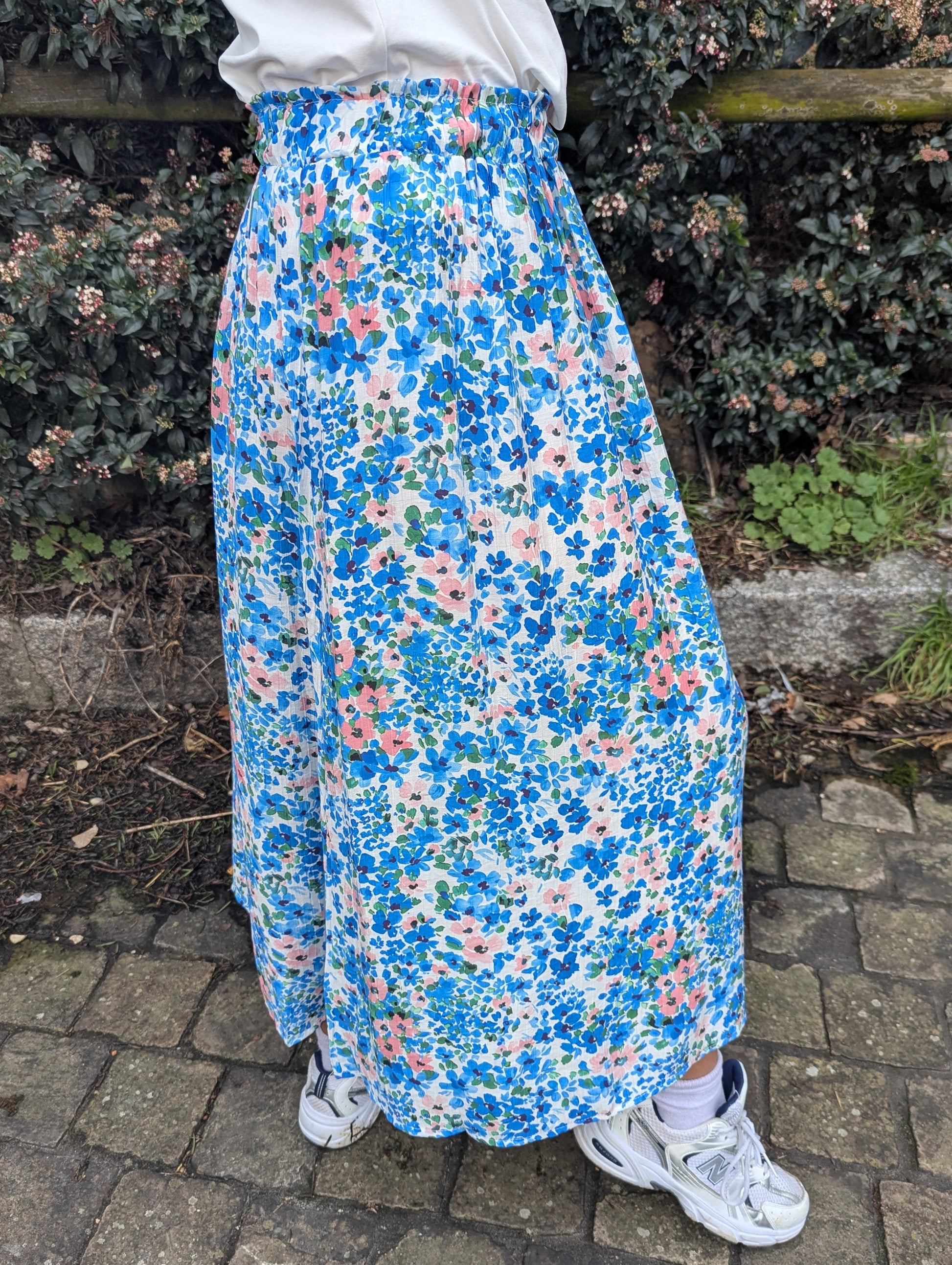 Jupe longue fleurie bleu fille avec chouchou assorti