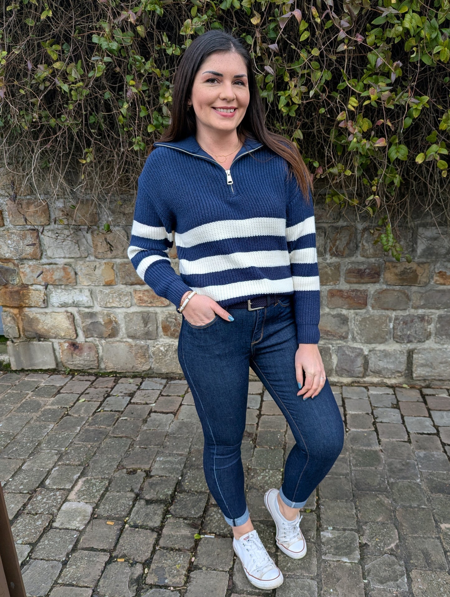 Pull rayé col camionneur bleu marine et blanc femme