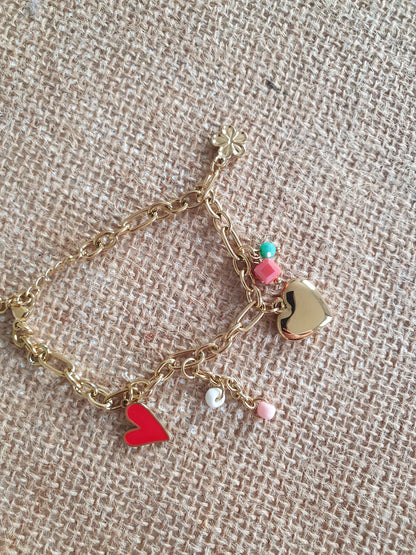 Bracelet doré avec breloques charms perles femme tendance