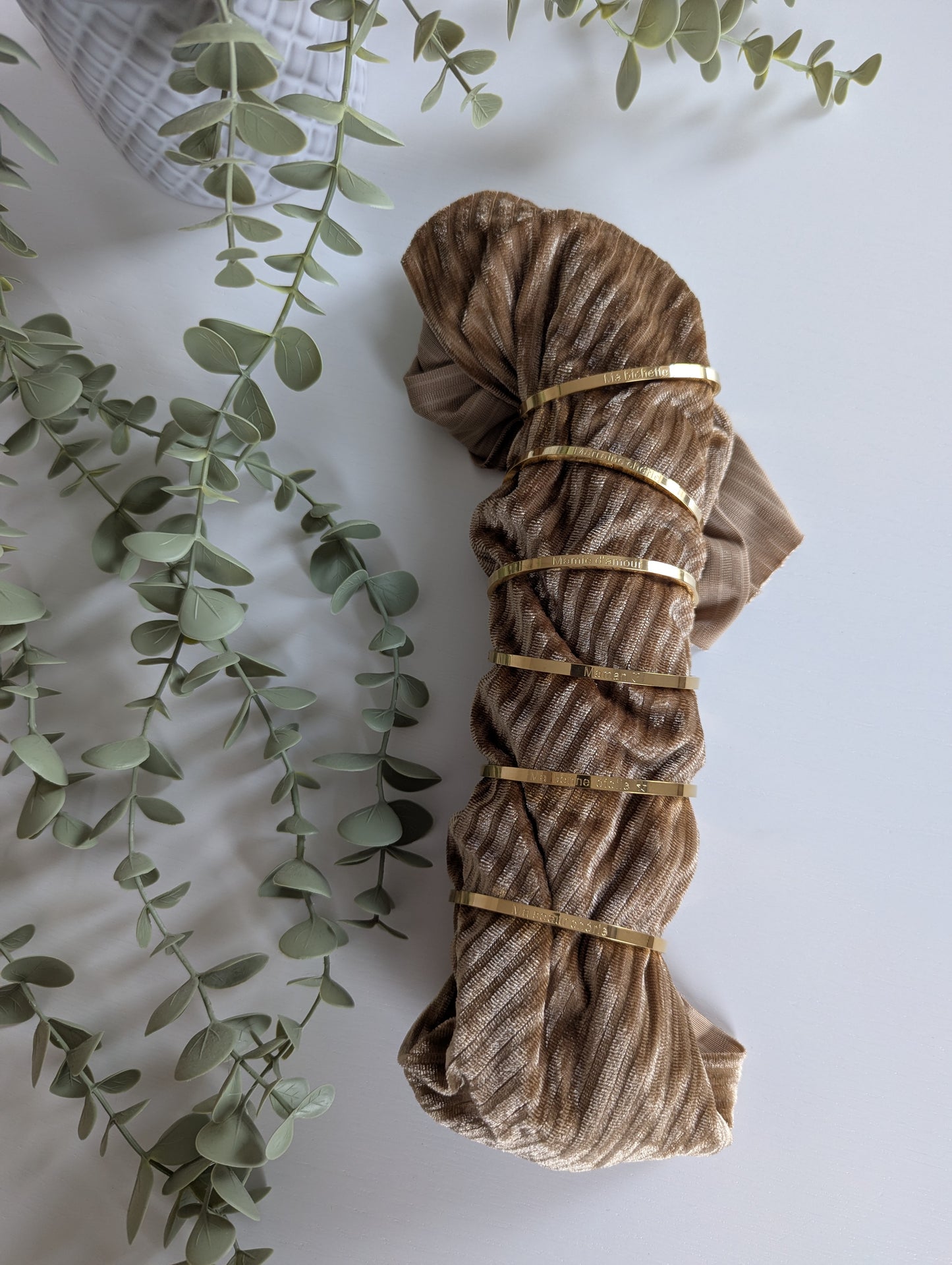 Bracelet jonc fin doré avec message idée cadeau femme