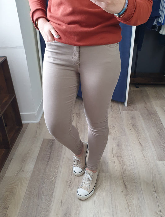 Jean beige taupe tout doux matière stretch femme