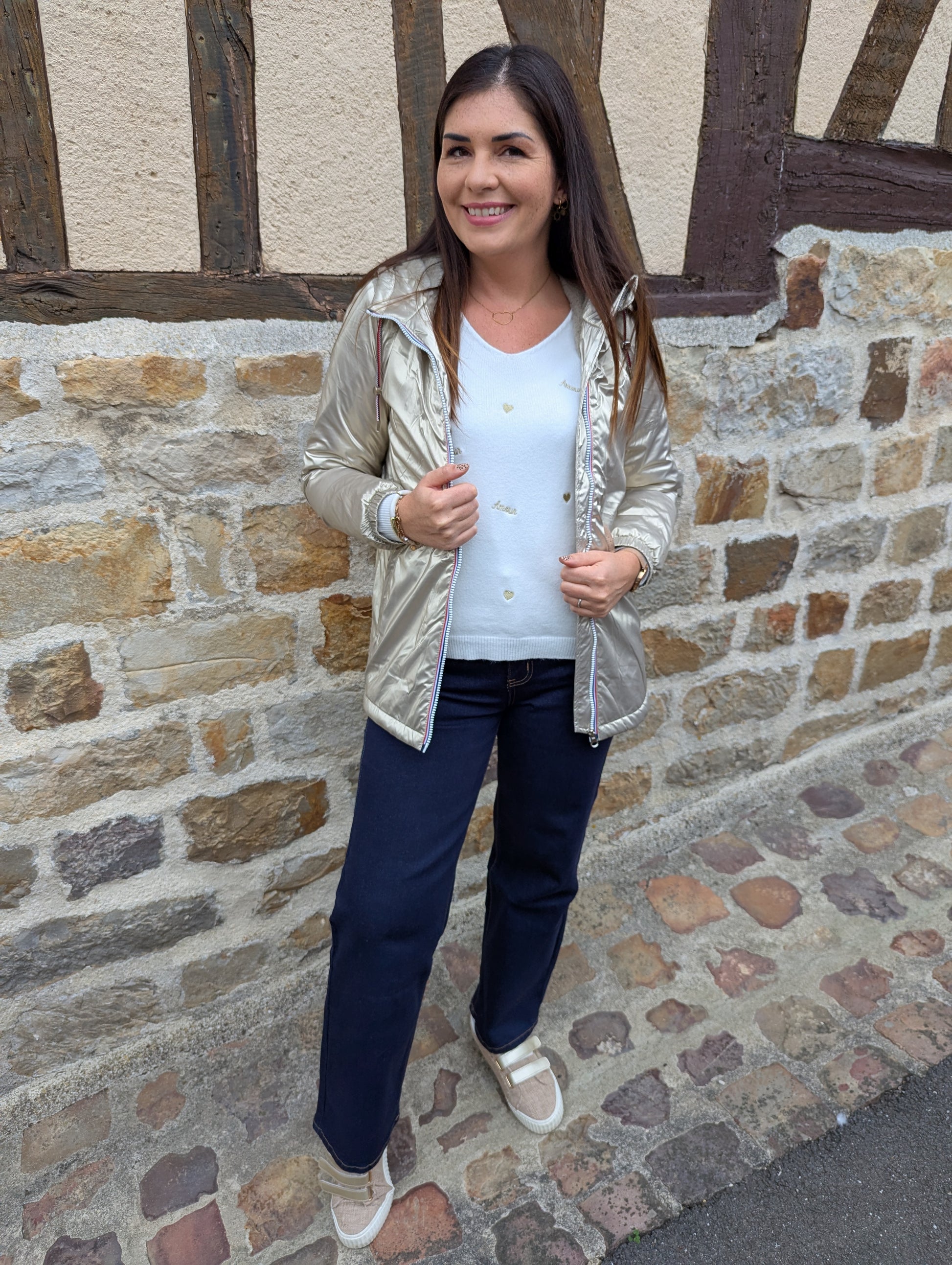 Pull blanc et doré amour avec coeurs brodés femme