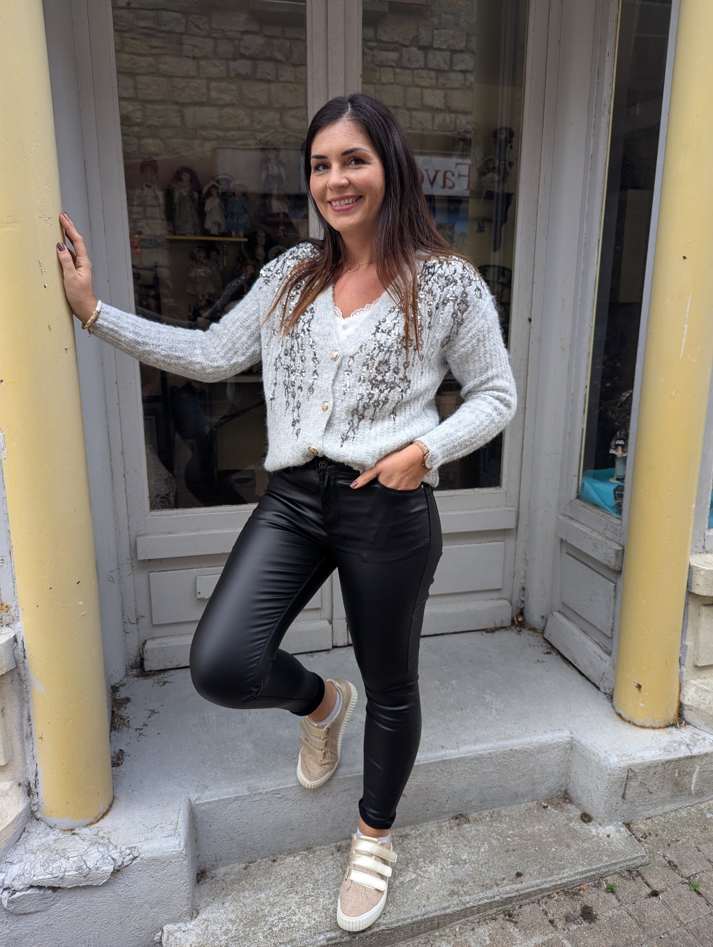 Gilet cardigan gilet femme gris et sequins argentés
